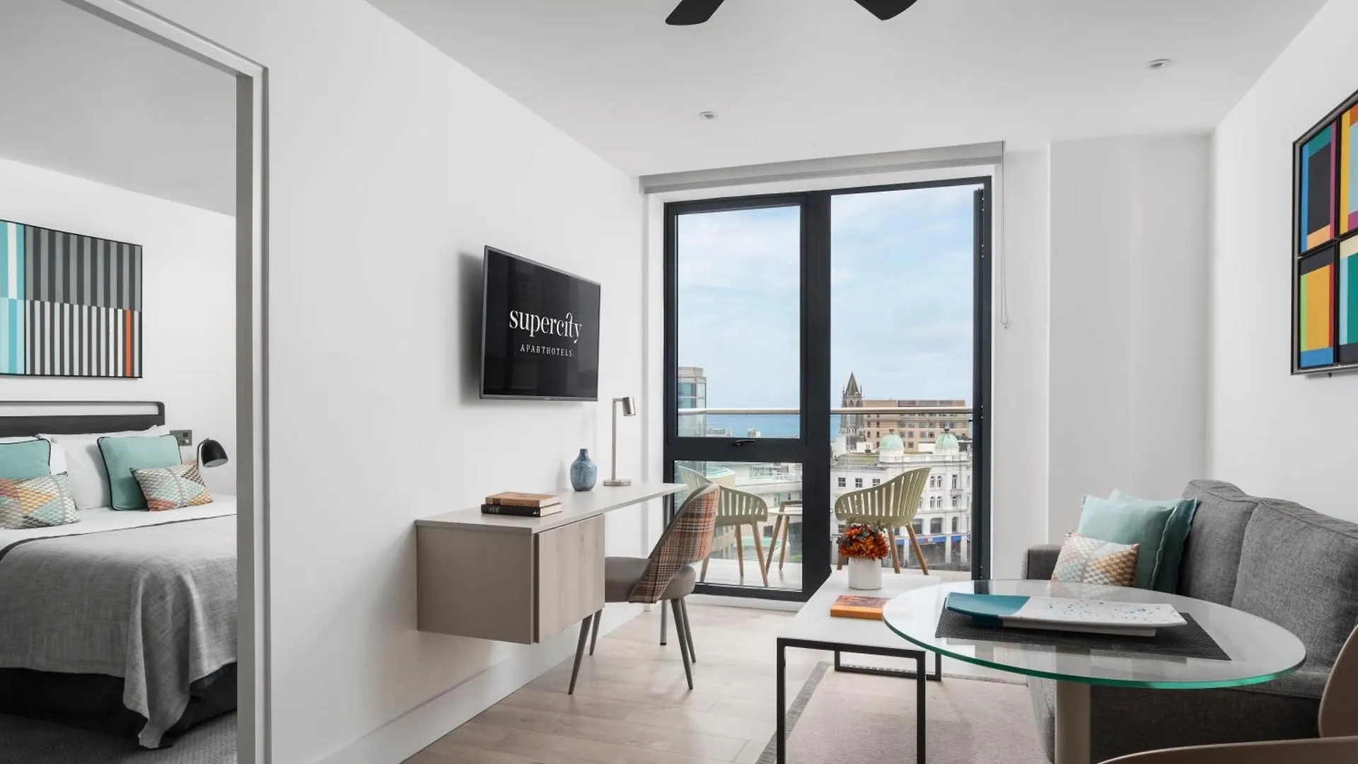 Q Square By Supercity Aparthotels Hove 4*,  Großbritannien