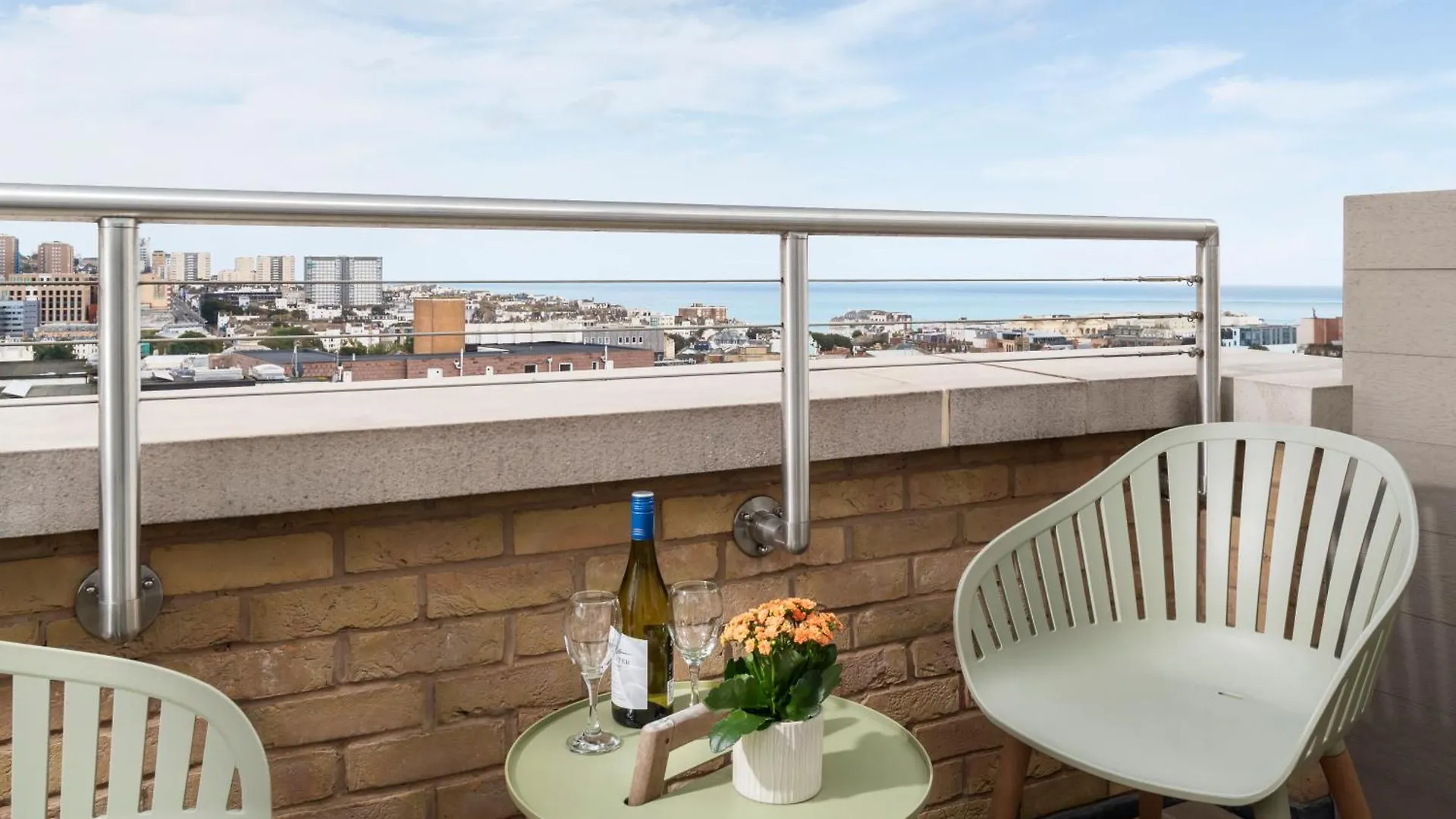 Q Square By Supercity Aparthotels Hove Regno Unito