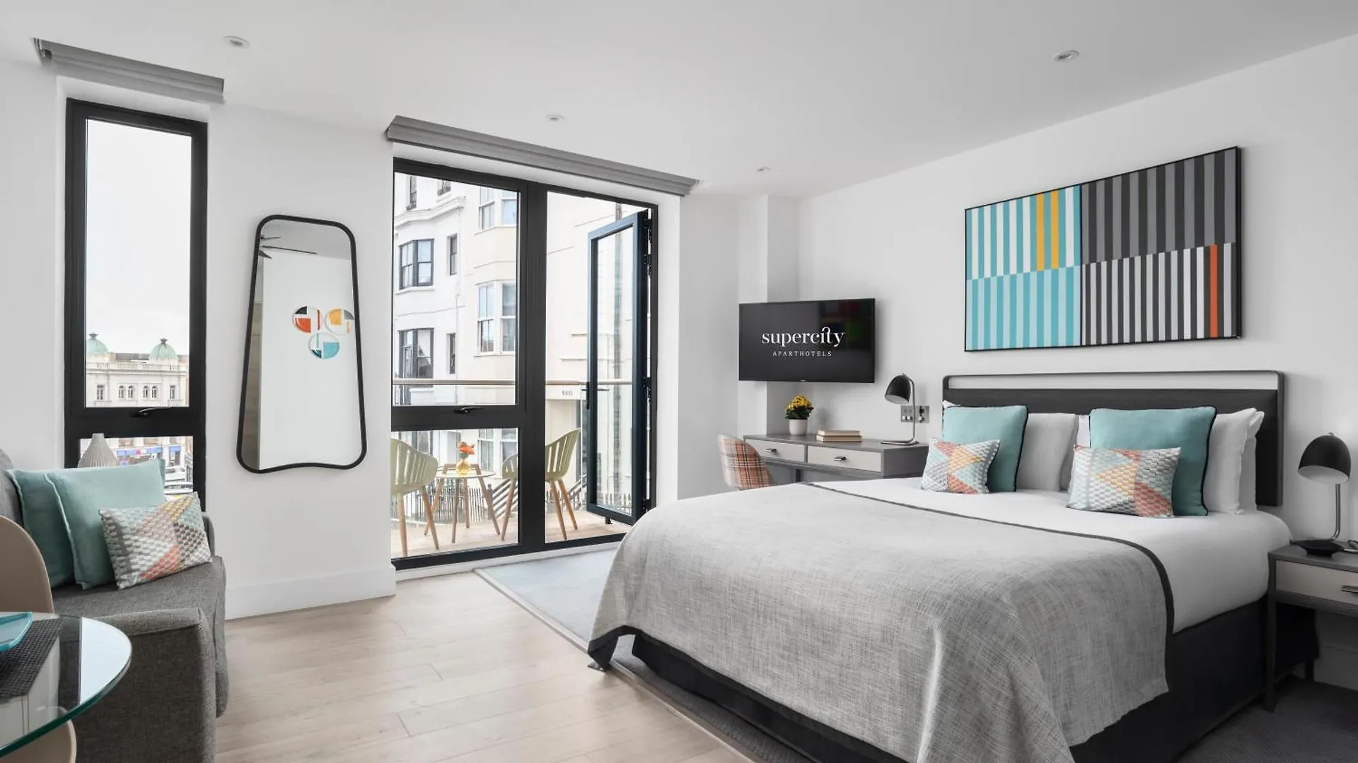 Q Square By Supercity Aparthotels Hove