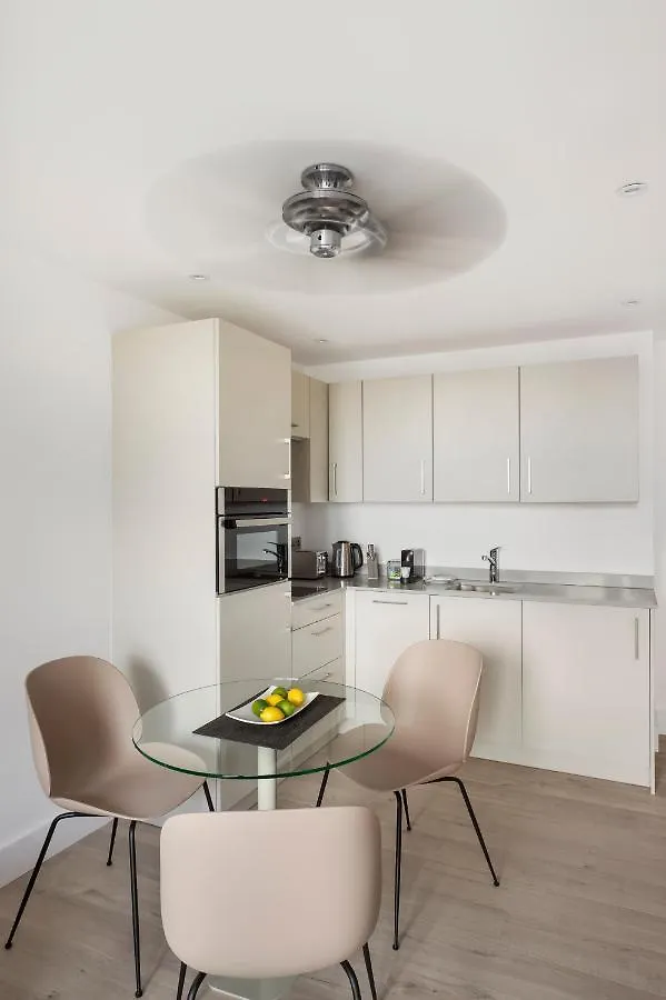 Q Square By Supercity Aparthotels Hove